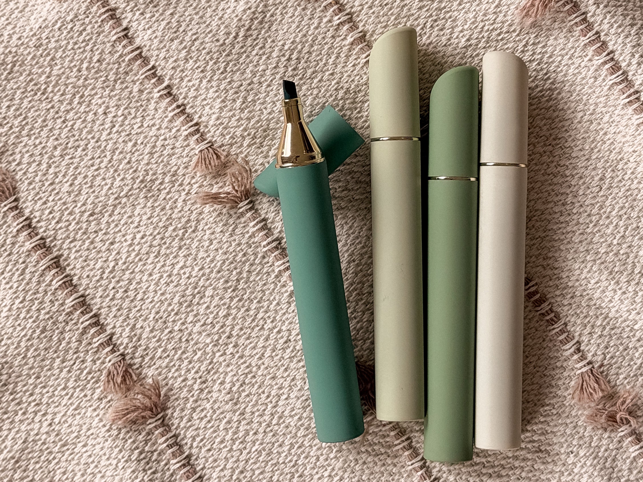 Green Highlighter 4 pack